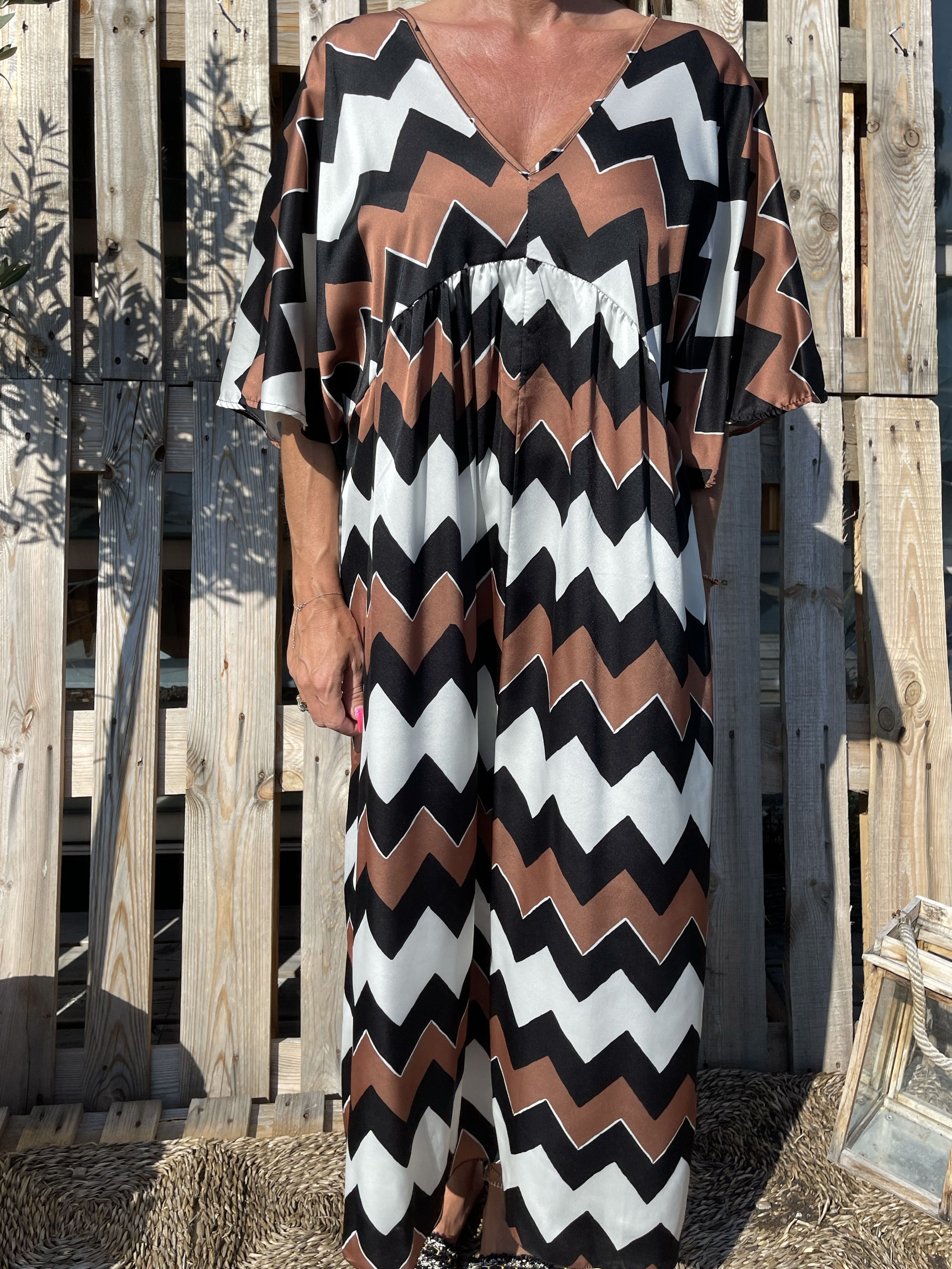 Johanna - Fin kjole med zigzag mønster